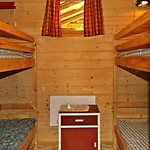度假居 10 Person In *