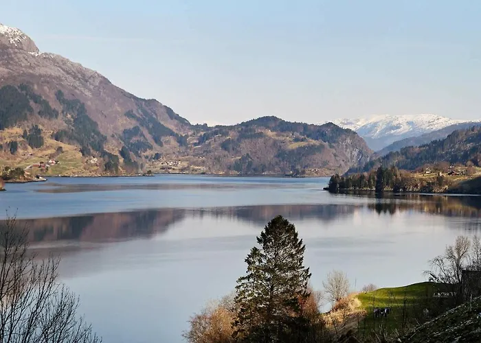 10 Person In Bygstad