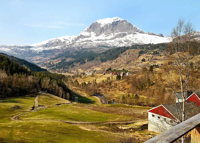 10 Person In Bygstad