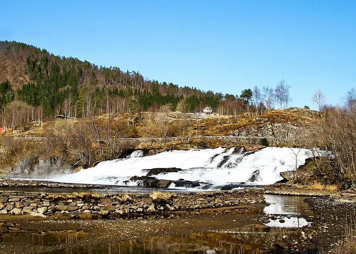 10 Person In Ferienhaus Bygstad